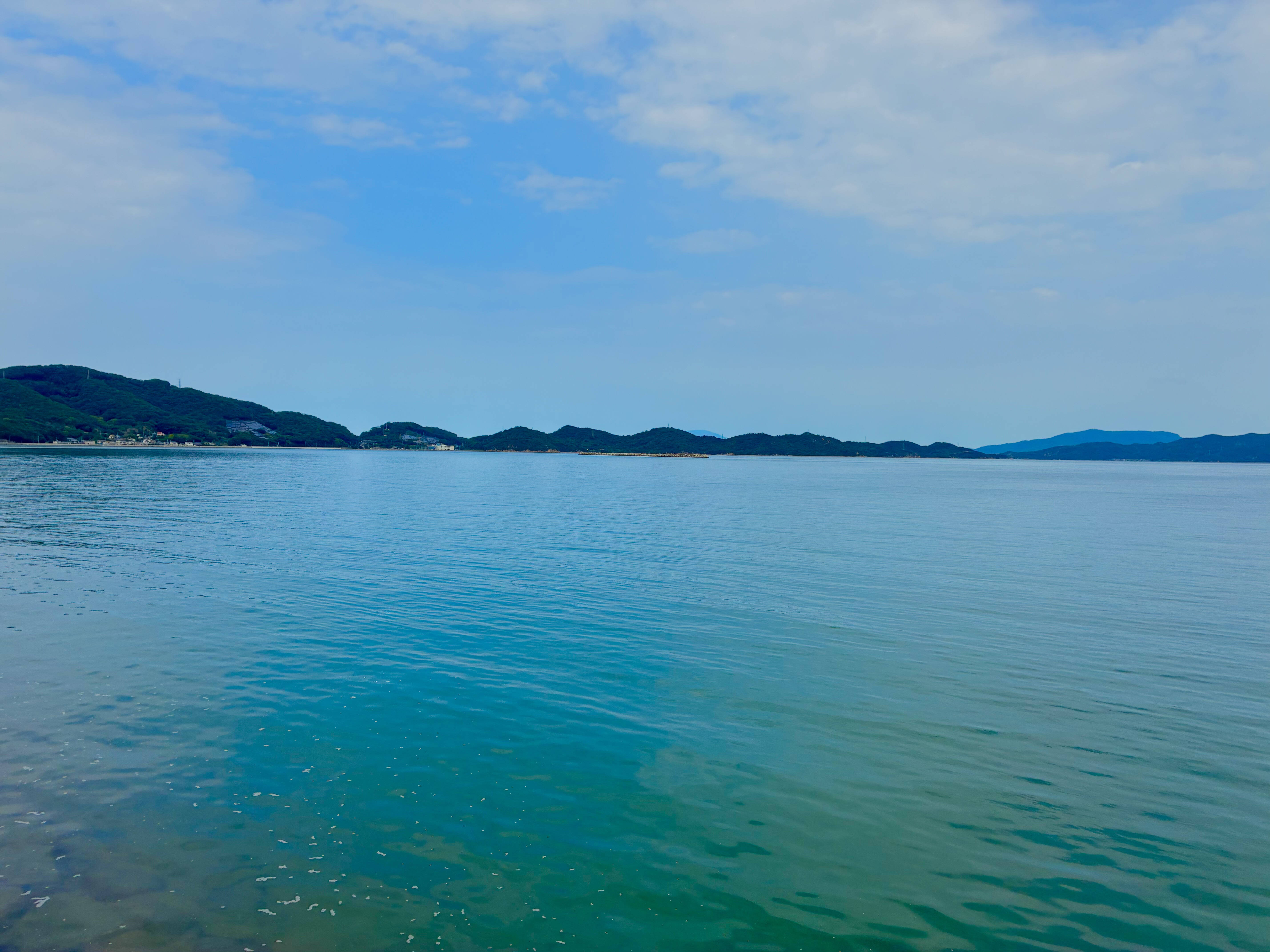 野々浜マリンタウン目の前に広がる瀬戸内海と多島美