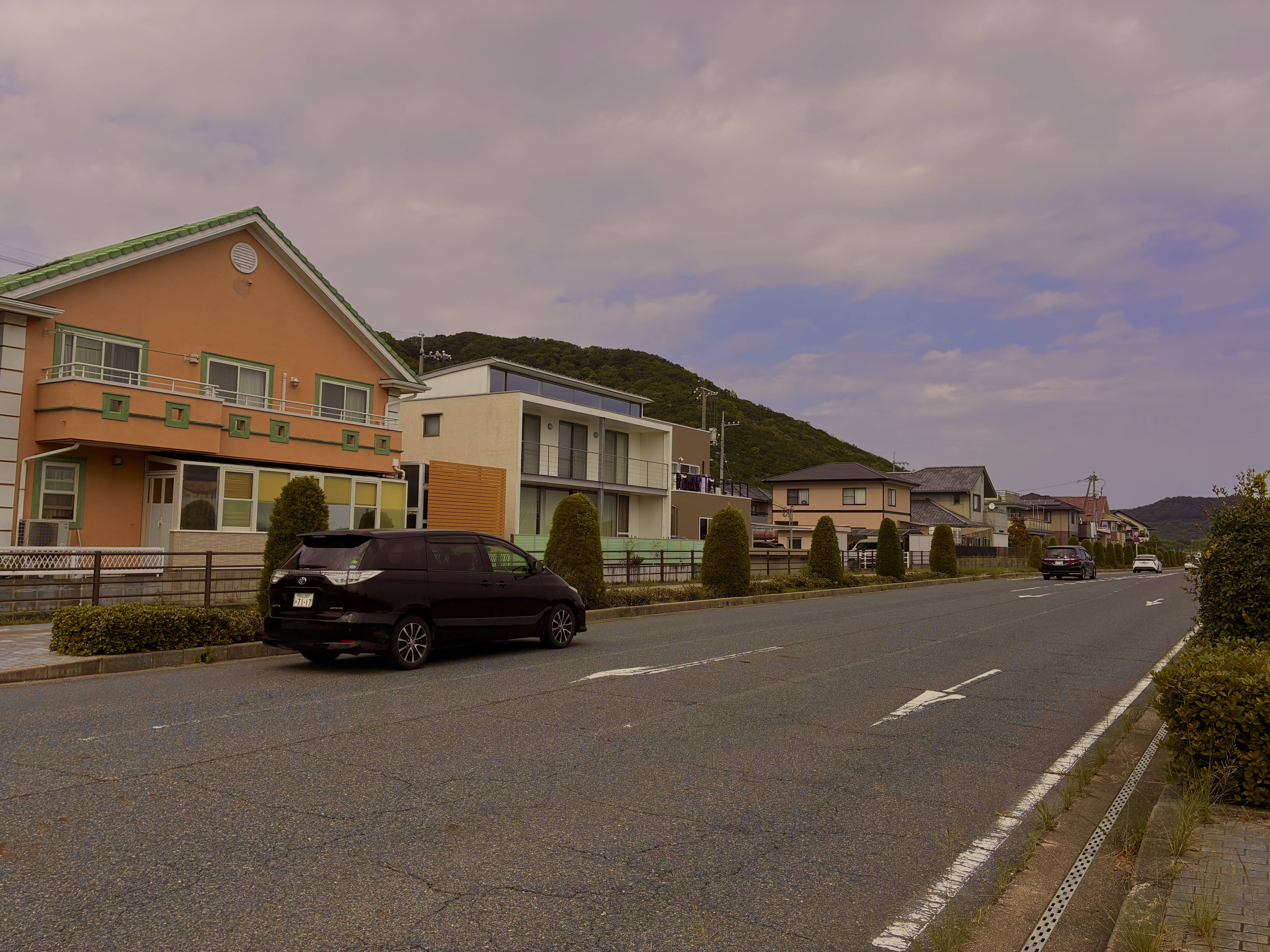 野々浜マリンタウン周辺の道路と街並み