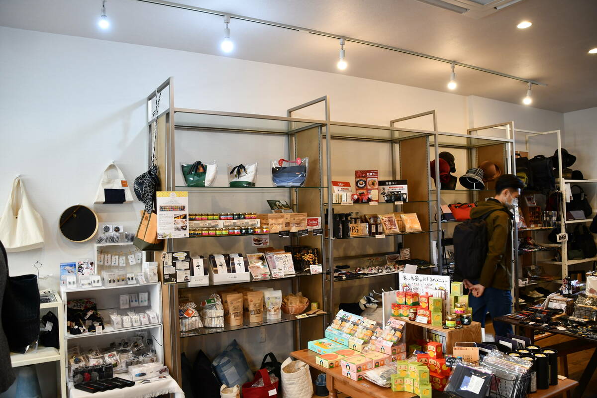 038 OMIYAの店舗内の写真