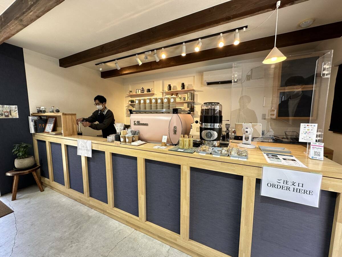 CAFÉ JAPAN BLUE GARDENの店舗内の写真 その1