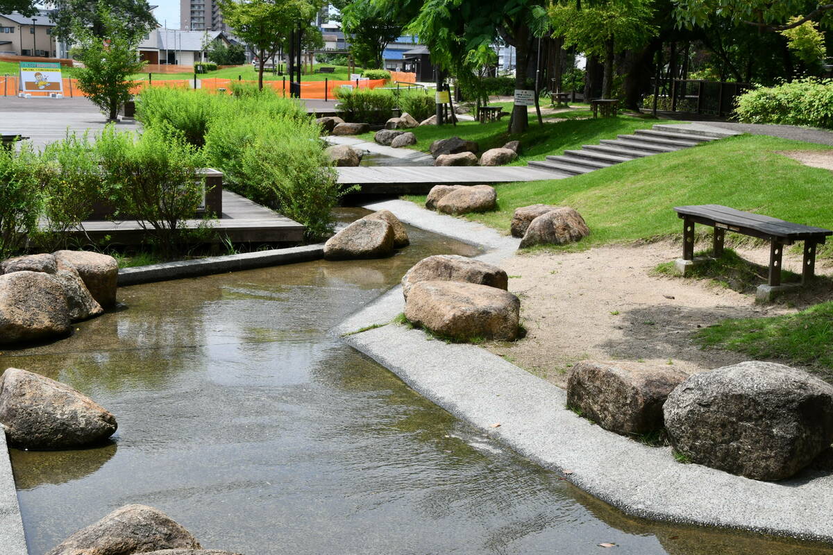 倉敷みらい公園の園内水路の写真 その3