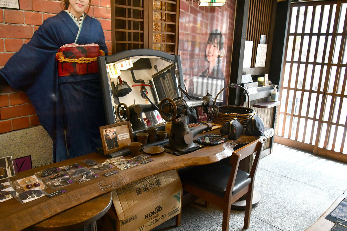 倉敷着物小町 美観地区店 店内