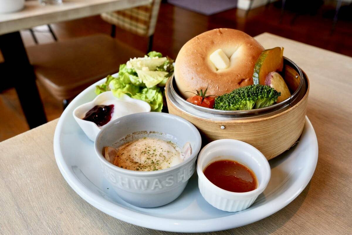 蒸し立てベーグルのモーニングプレート/税込¥968